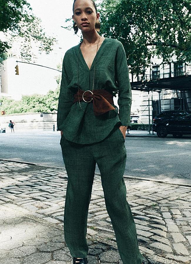 Imagen - Un look de Zara con cinturón ancho en serraje.