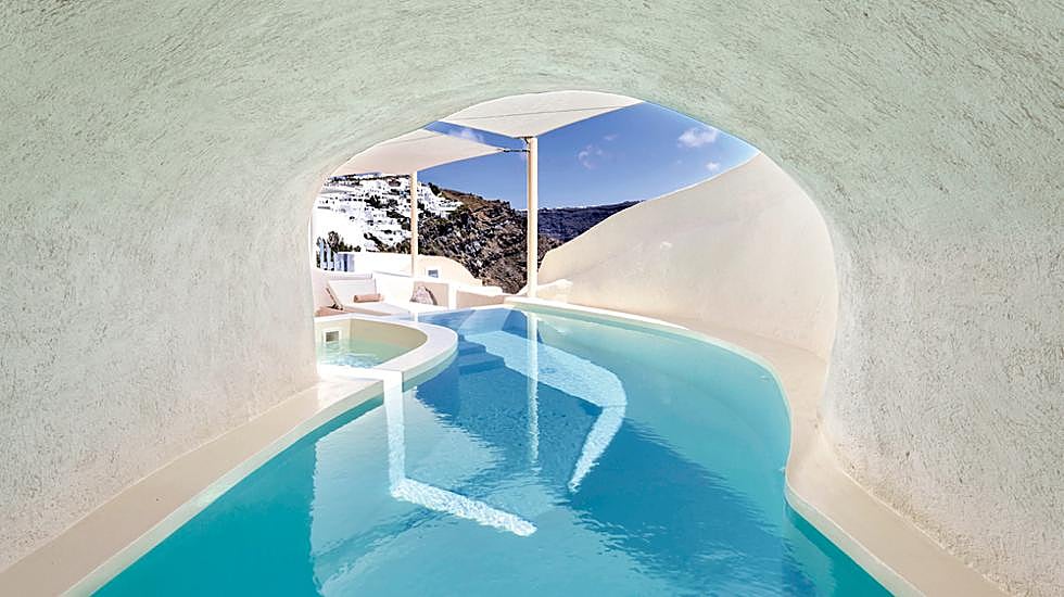 Hotel Mystique de Santorini.