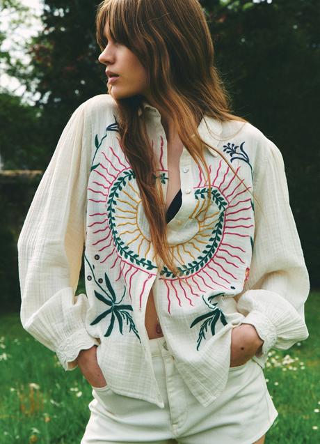 Imagen - Camisa bordados de Sfera (35,99 euros)