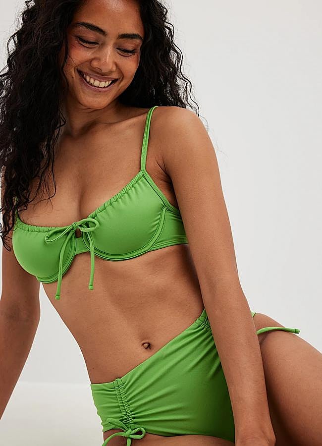 Imagen - Bikini verde de NA-KD, braguita 8,99 euros y top 17,95 euros.