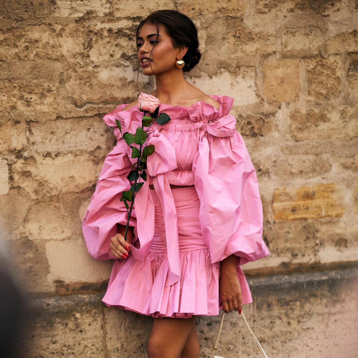 La fragancia floral del verano que comprarás en las rebajas de Zara