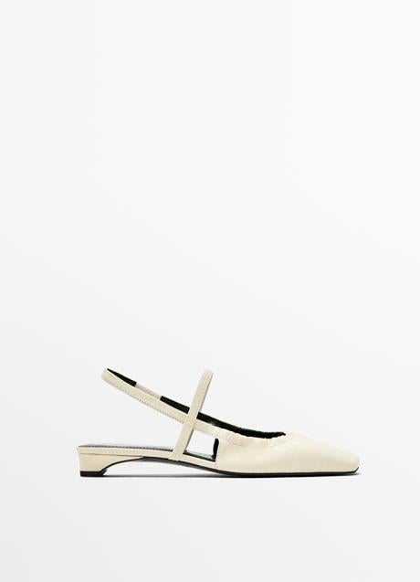 Imagen - Zapatos blancos de Massimo Dutti (79,99 euros)