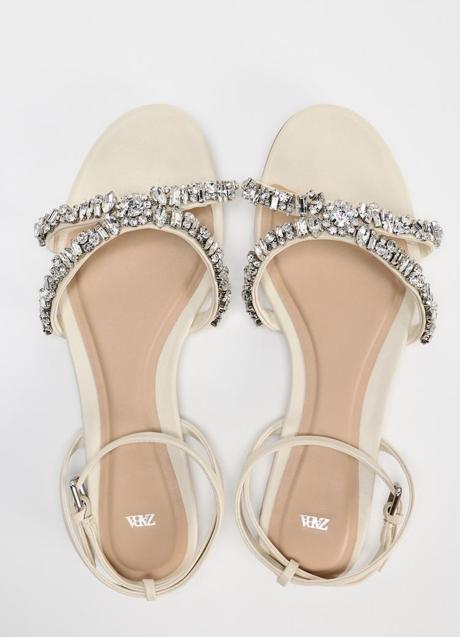 Imagen - Sandalias planas de Zara (39,99 euros)