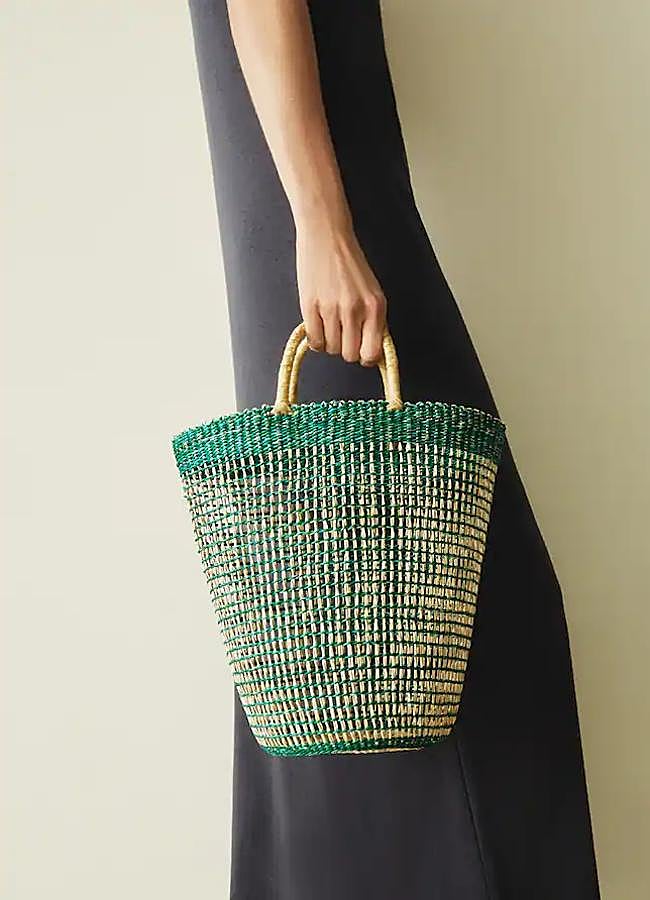 Imagen - Capazo en color verde de Zara Home.