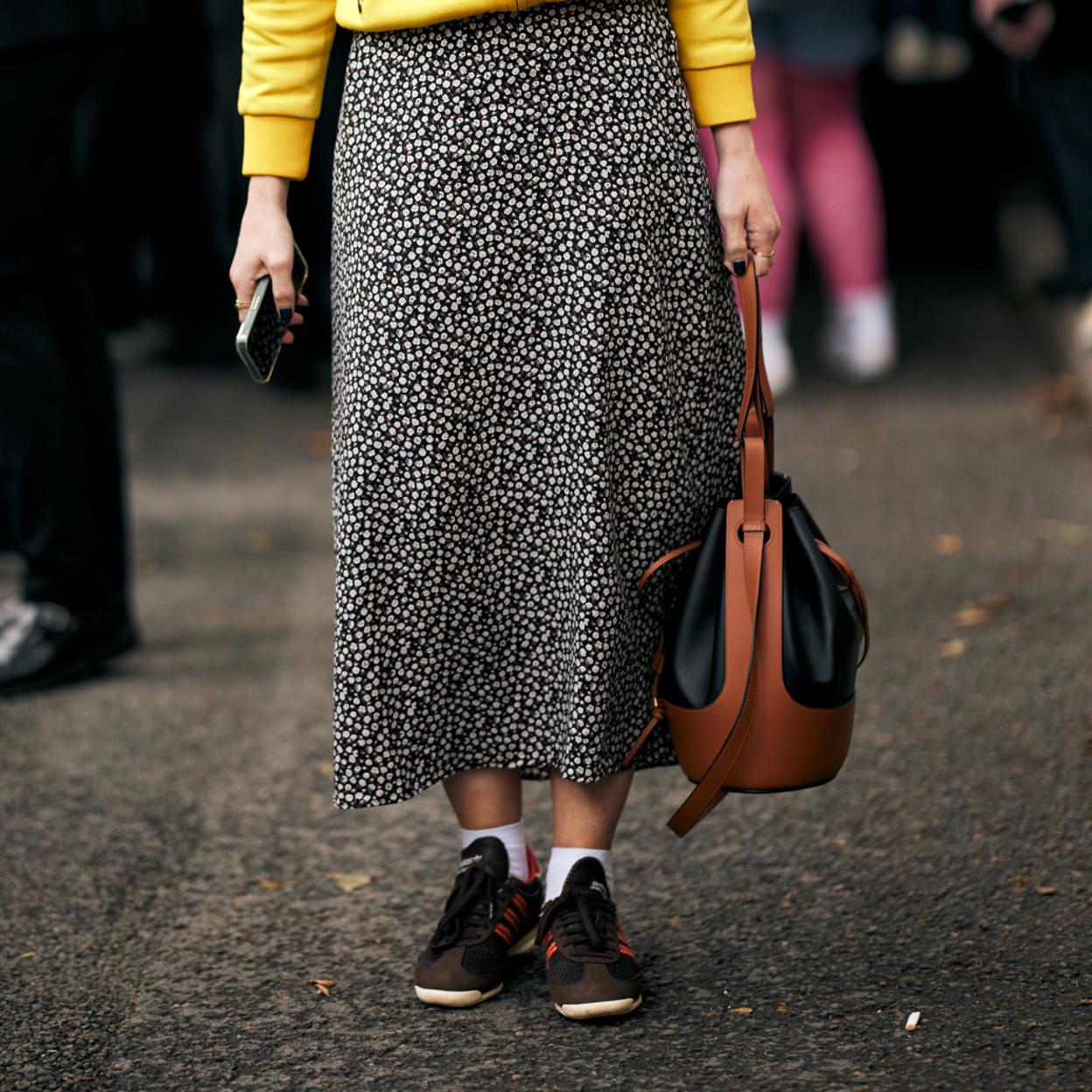 El bolso shopper que verás en todos los aeropuertos está de rebajas