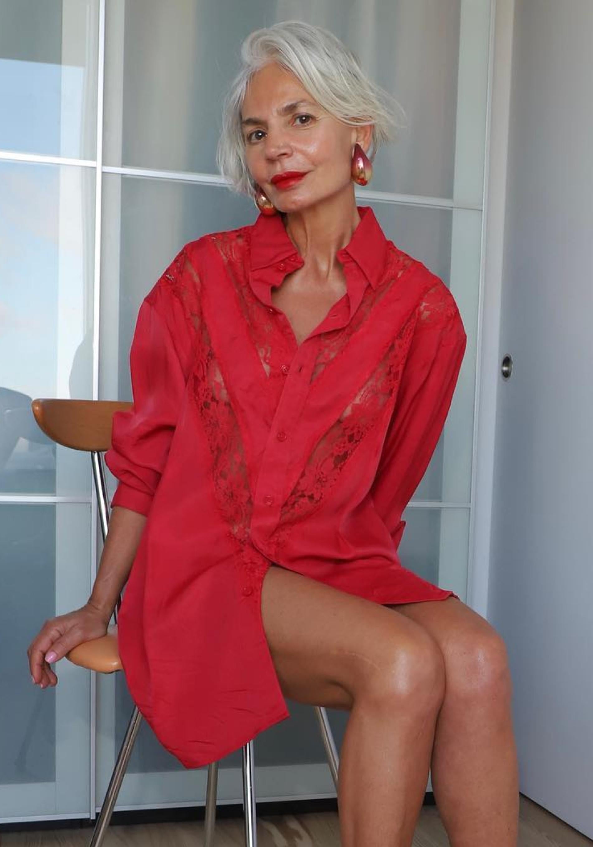 Grece Ghanem con blusa de encajes