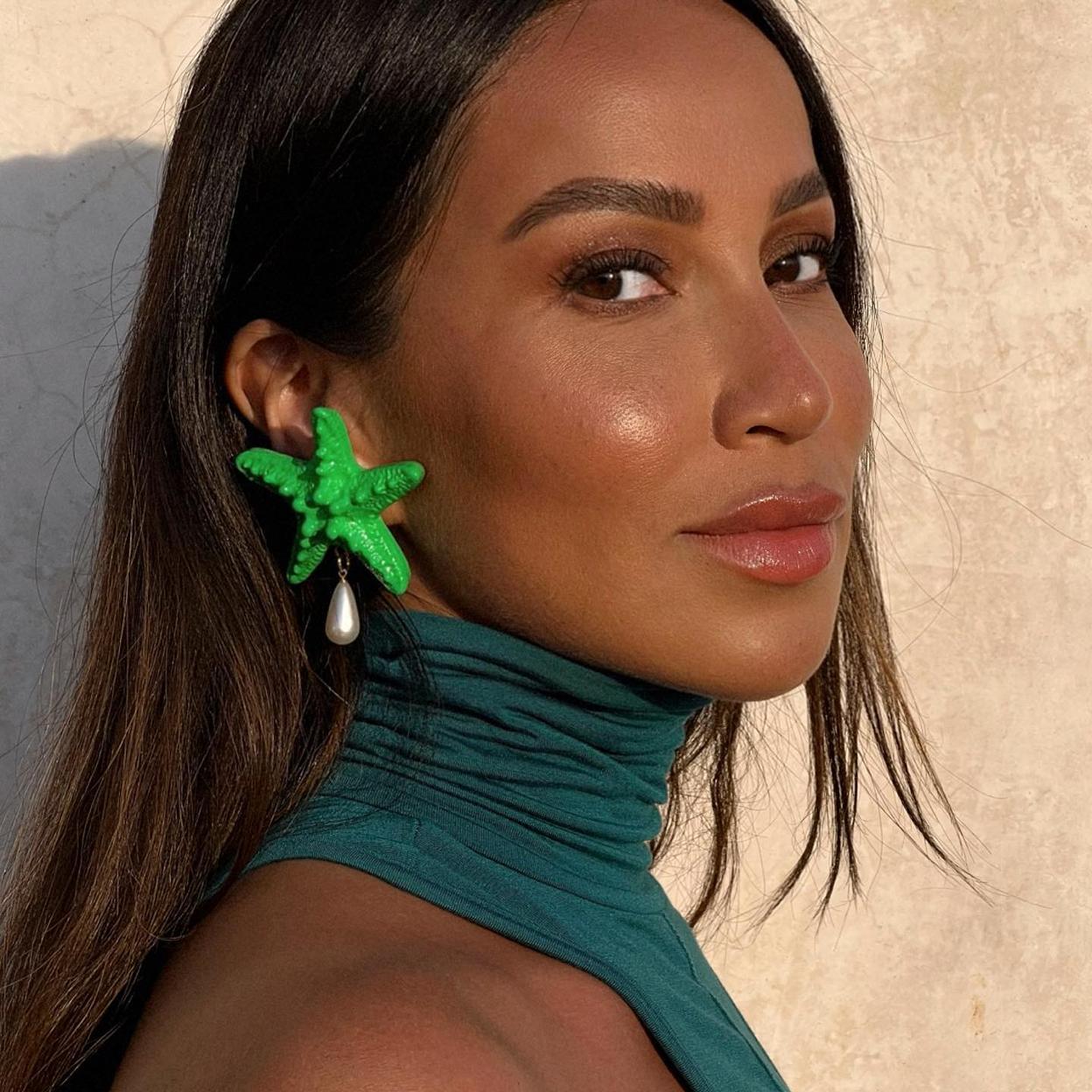 Este gel transparente e hidratante se convierte en maquillaje y es perfecto para un efecto buena cara en verano