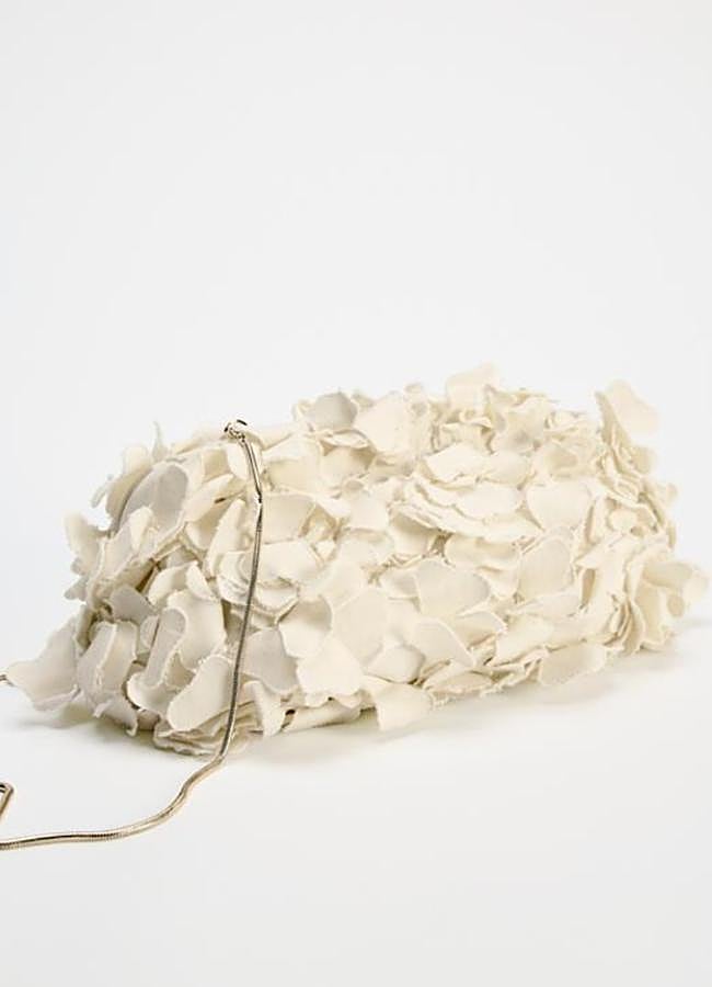 Imagen - Selección bolsos de invitada (ZARA)