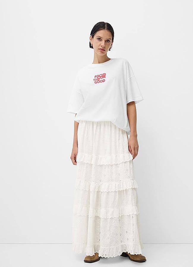 Imagen - Falda larga blanca con bordado inglés y volantes