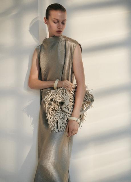 Imagen - Vestido midi de Massimo Dutti (89,99 euros)