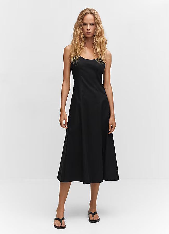 Imagen - Vestido de lino en color negro de Mango Outlet.