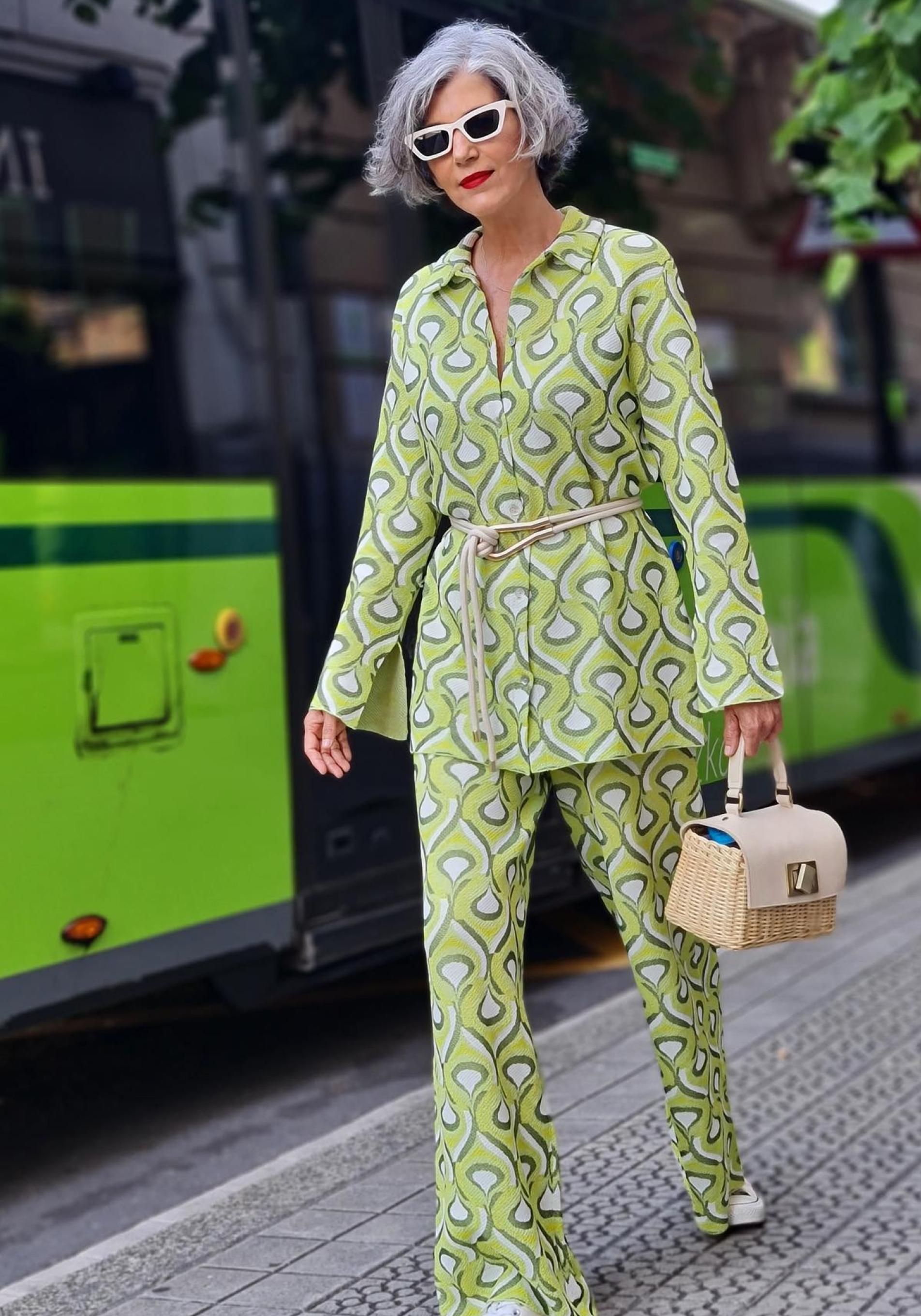 Carmen Gimeno con conjunto pijamero