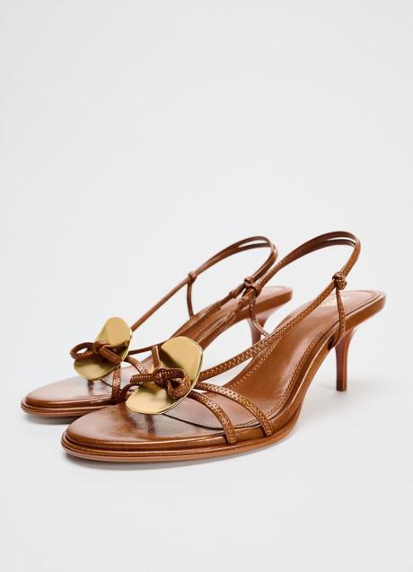 Imagen - Sandalias de tacón de Zara (39,99 euros)