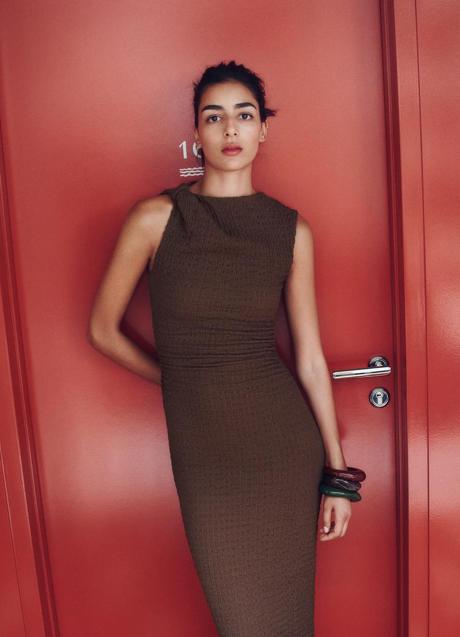 Imagen - Vestido marrón de Zara (25,99 euros)