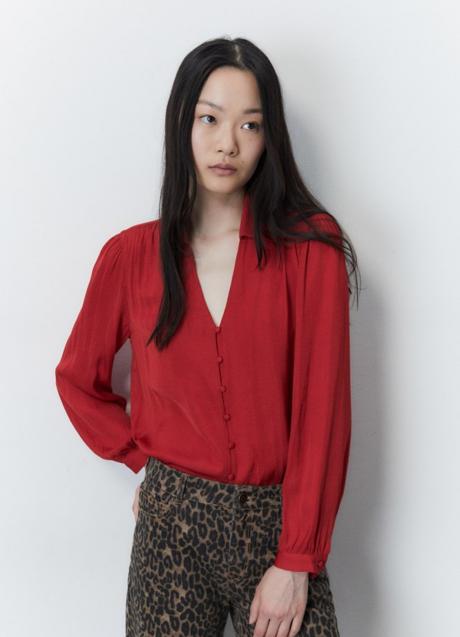 Imagen - Blusa roja de Sfera (17,99 euros)