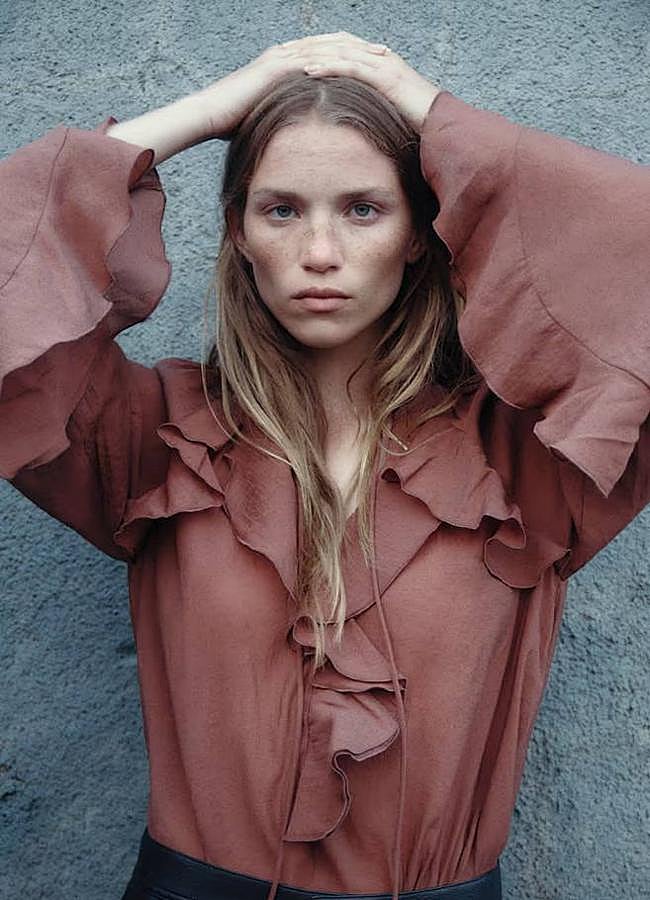 Imagen - Blusa de volantes con mangas acampanadas