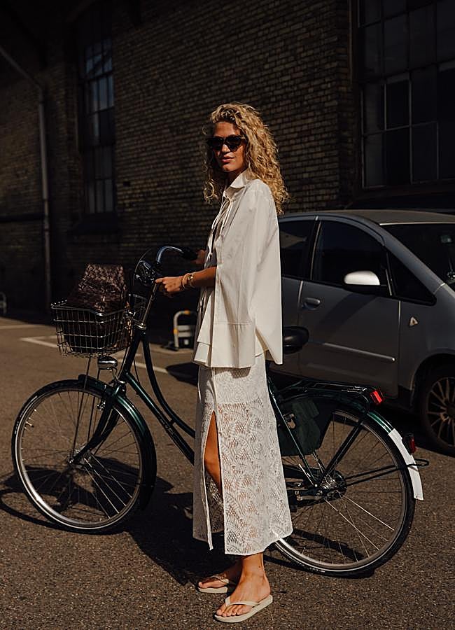 Imagen - Look con chanclas. Foto: Launchmetrics spotlight