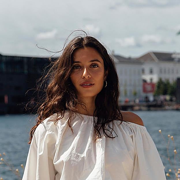 Gua sha para el cabello: cómo se utiliza y cuáles son los beneficios capilares