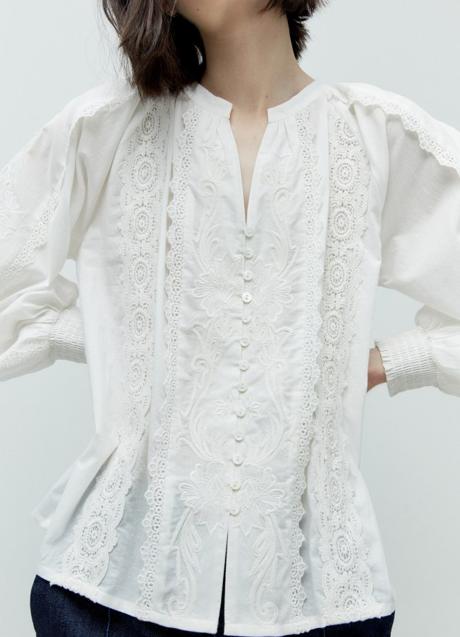 Imagen - Camisa blanca de Sfera (29,99 euros)