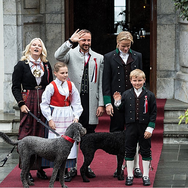 Foto de familia de los royals noruegos.