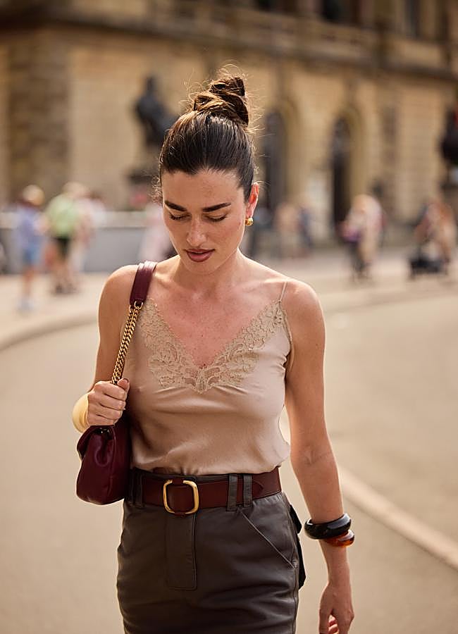 Imagen - Recogido con moño alto. Foto: Foto: launchmetrics spotlight