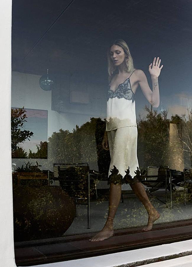 Imagen - Conjunto satinado con encaje estilo lencero