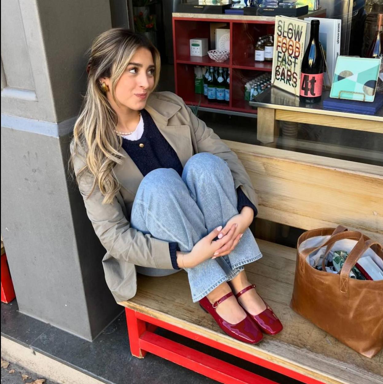 Influencer con look con merceditas