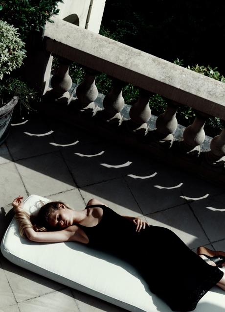 Imagen - Vestido negro de Massimo Dutti (129 euros)