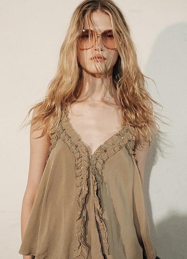 Imagen - Top de tirantes con volantes de Zara.