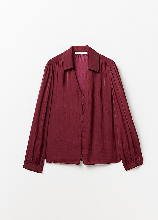 Imagen - Blusa lisa con cuello pico y cierre de botones de frontal de Sfera (17,99€)