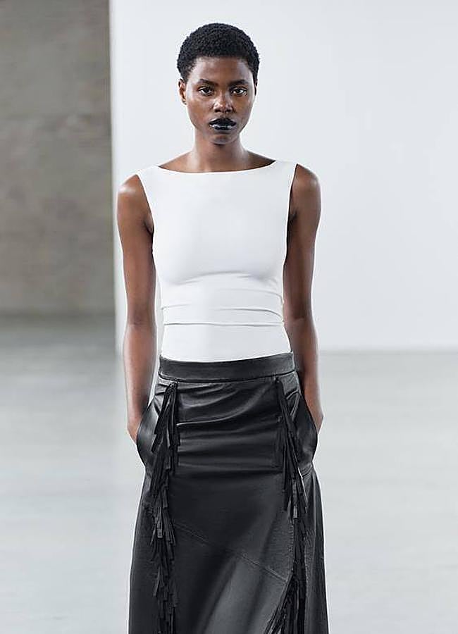 Imagen - Camiseta básica de escote barco entallada