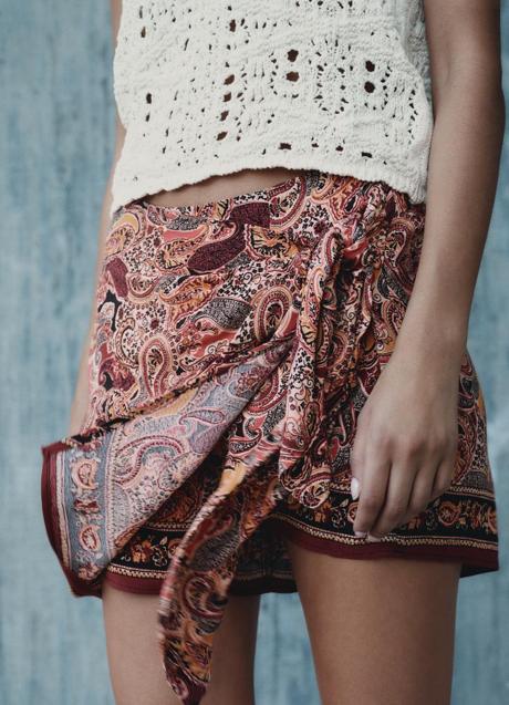 Imagen - Falda pantalón estampada de Zara (25,99 euros)