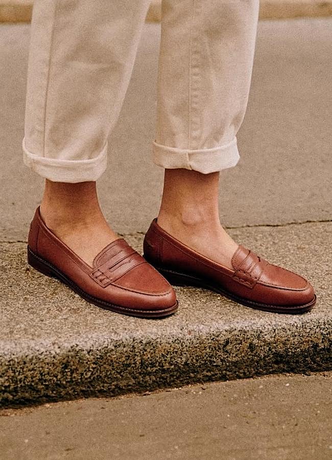 Imagen - Mocasines marrones de Sézane, 160 euros.