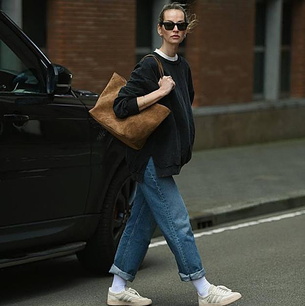 Bolsos shopper, el modelo más cómodo para llevar a la oficina en entretiempo y otoño