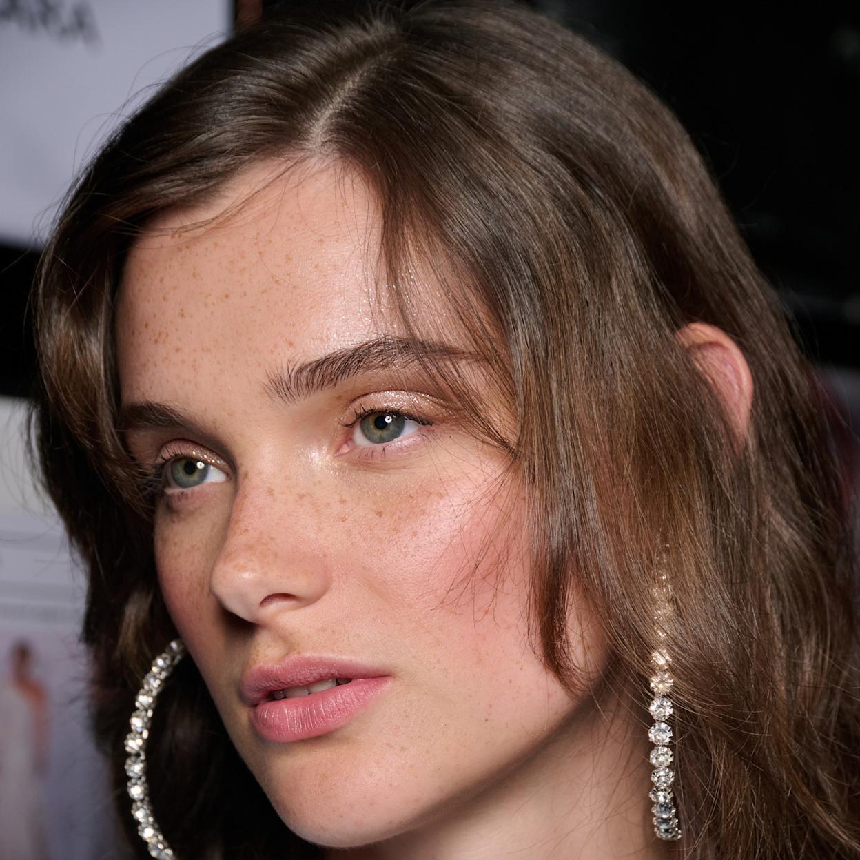 Bases de maquillaje súper ligeras para volver a la rutina con la piel perfecta