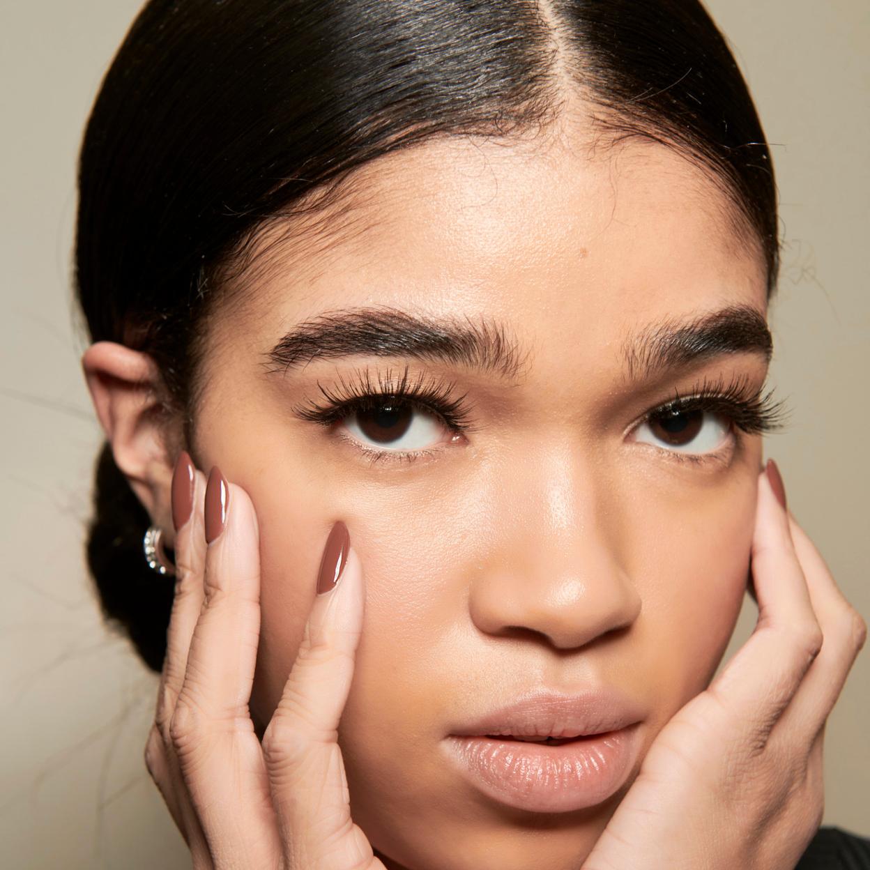 Esmaltes wellbeing, los tonos de uñas más relajantes para lucir en septiembre