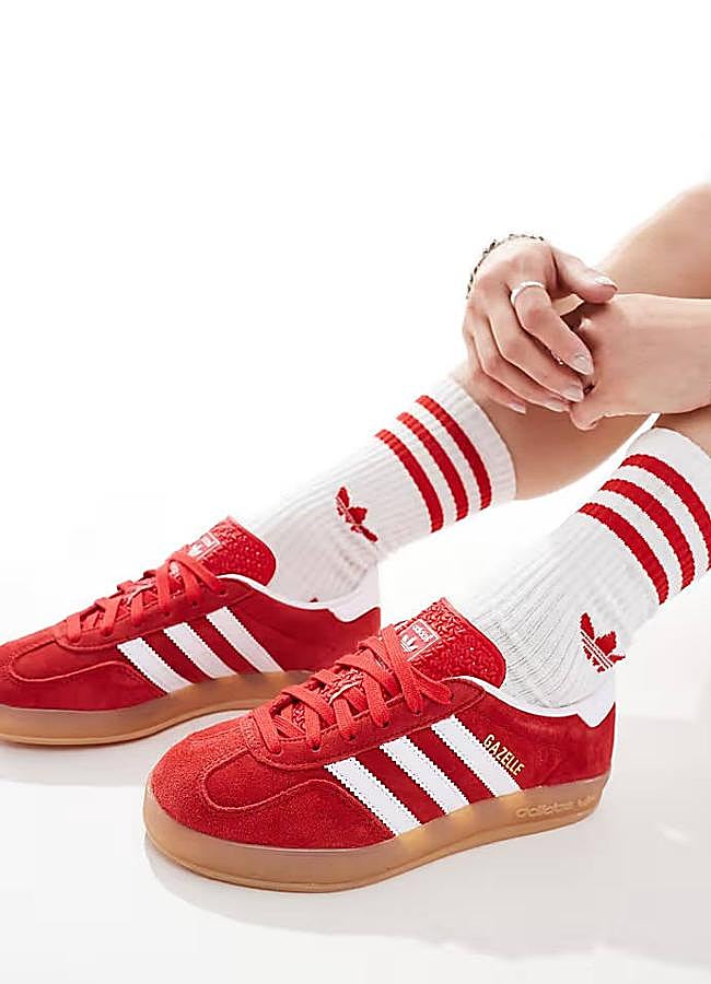 Imagen - Zapatillas deportivas casual rojas con suela de goma