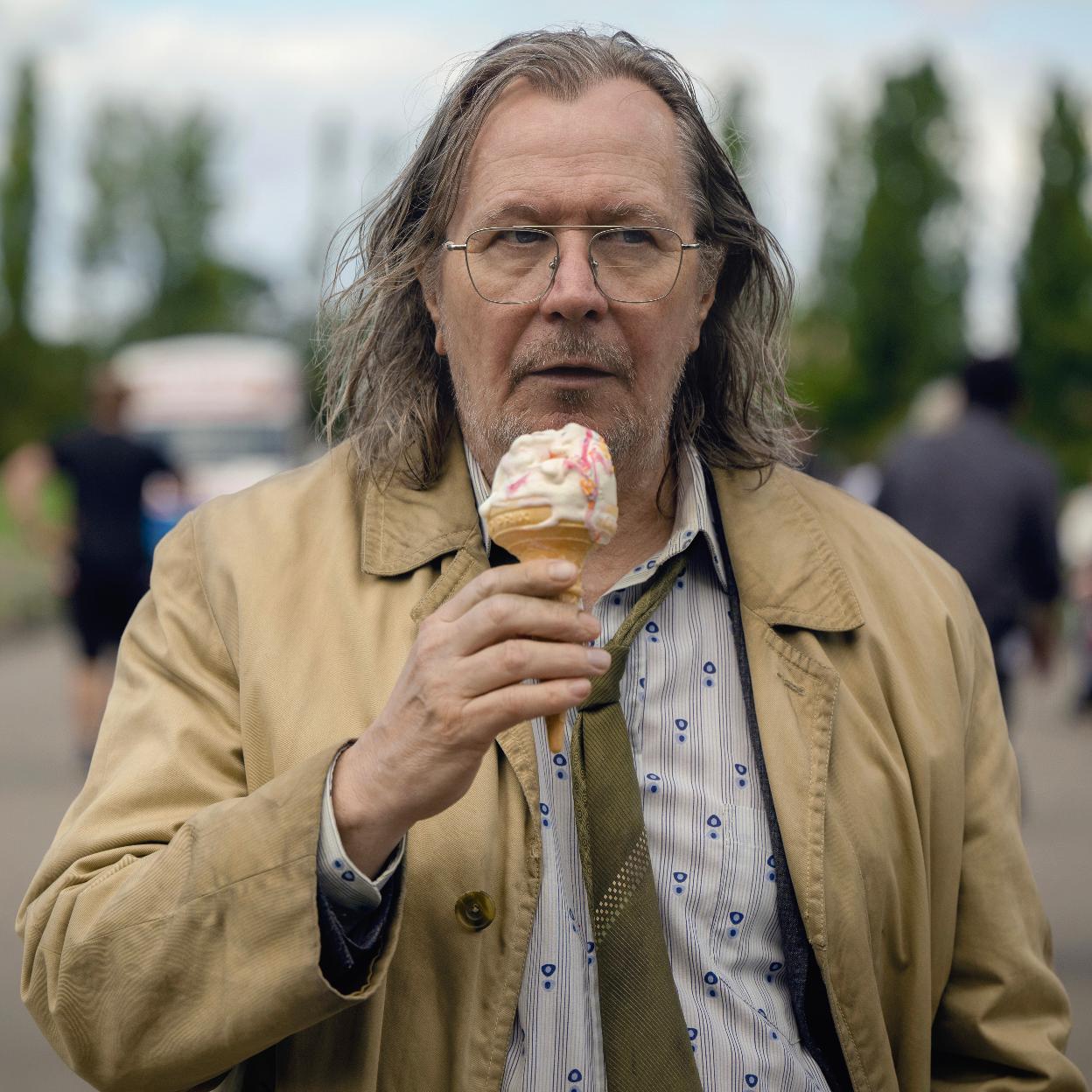 Gary Oldman como Jackson Lamb en el último episodio de la tercera temporada del adictivo thriller, Slow Horses.