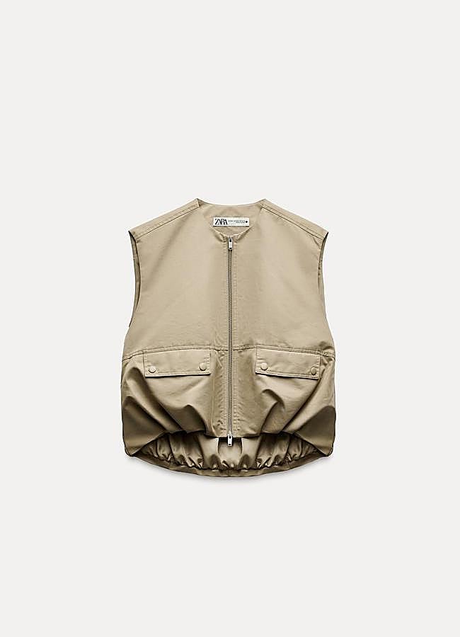 Imagen - Chaleco oversize en beige de Zara.