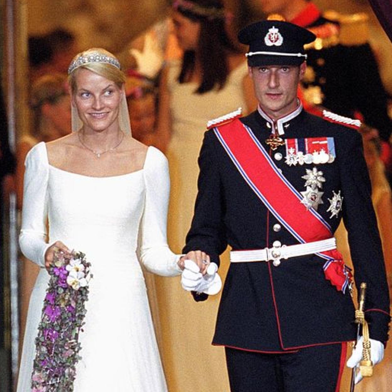 Haakon de Noruega y Mette-Marit el día de su boda.