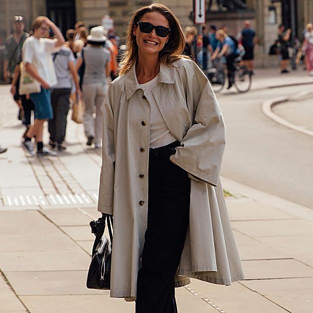 Soy editora de moda y estas son mis gabardinas favoritas para llevar sin parar este otoño 2024