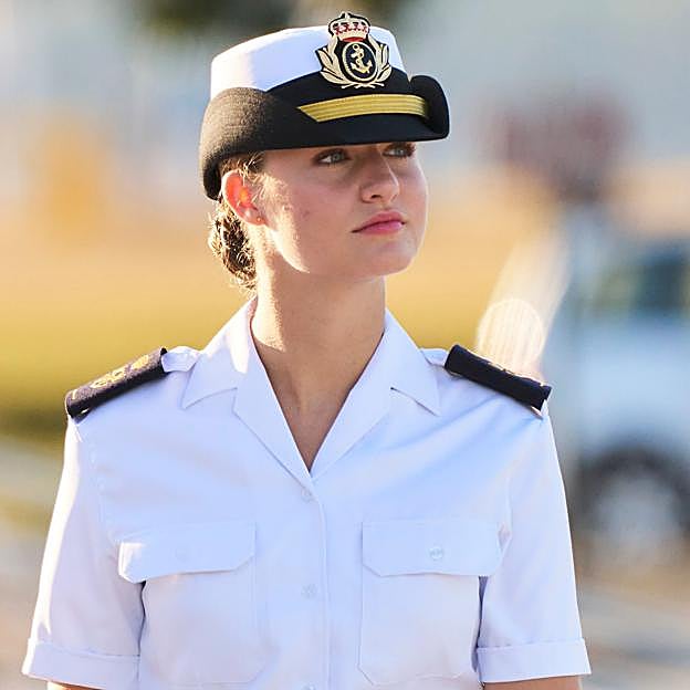 Leonor, en la prensa internacional: de Princesa Top Gun al novio que le han encontrado en Marín