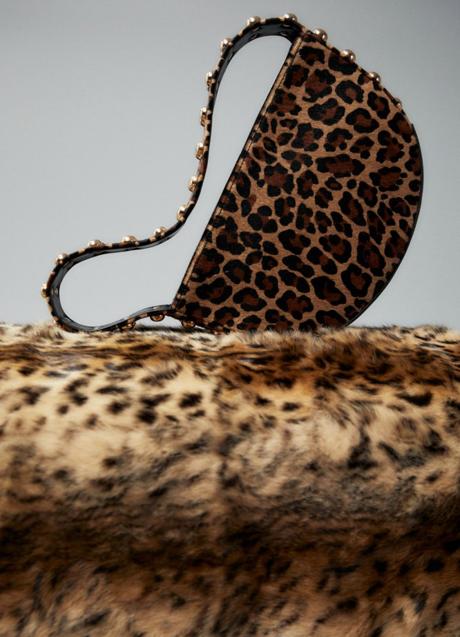 Imagen - Bolso con estampado de leopardo de Sfera (49,95 euros)