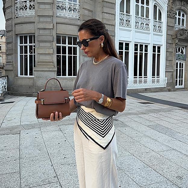 El truco de estilo fácil y barato que arrasa en Instagram: solo necesitas un pañuelo