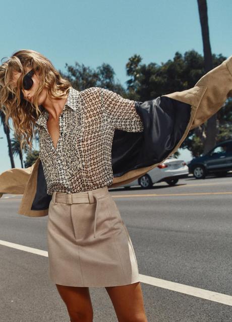 Imagen - Falda mini efecto ante de Zara (22,99 euros):