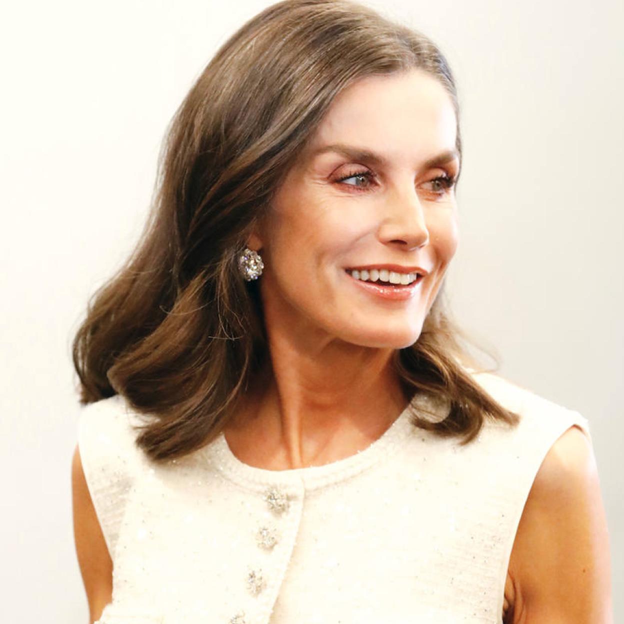 la reina Letizia presume de una melena perfecta a sus 52 años.
