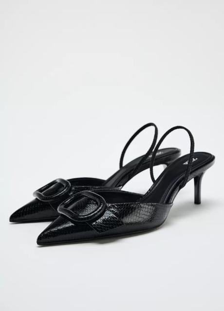 Imagen - Zapatos negros de Zara (29,99 euros)