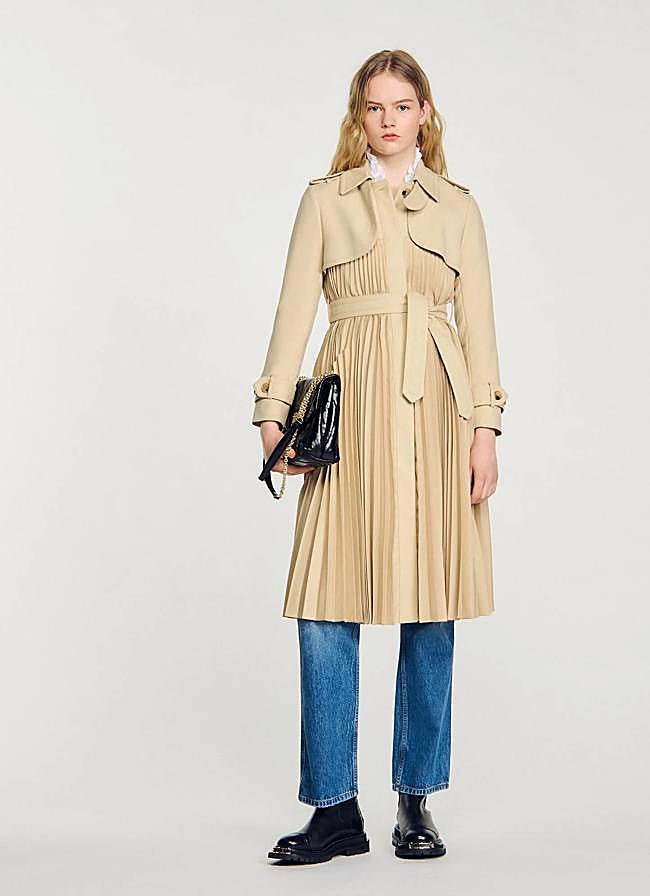 Imagen - Gabardina plisada de Sandro.