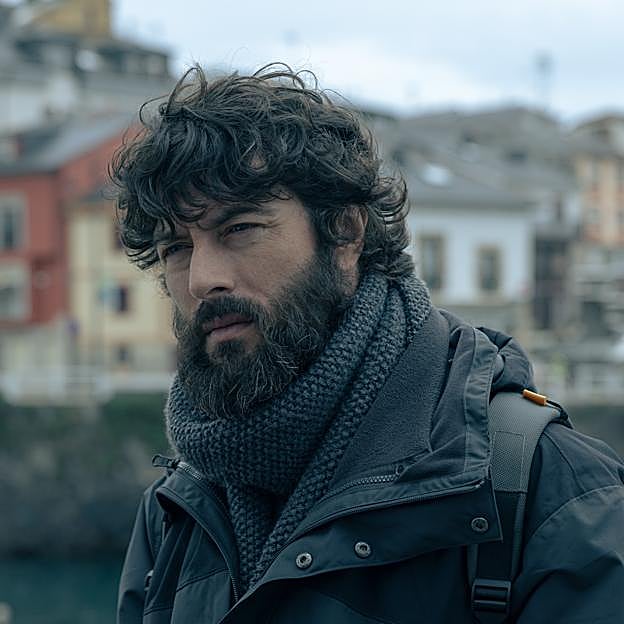 Javier Rey como Álex de la Fuente en una imagen de La última noche en Tremor.