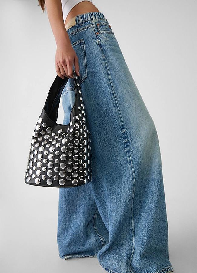 Imagen - Bolso con adorno de tachas